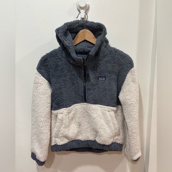 Patagonia Other - Patagonia Los Gatos hoodie pullover girls XL‎ 14 yrs old
